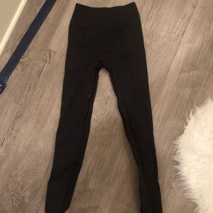 Black speckled lululemon leggings